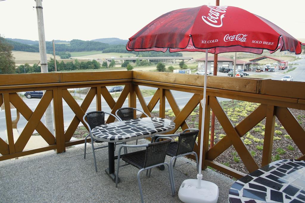 Restaurant&Pension Stenly Spissky Stvrtok Exterior foto